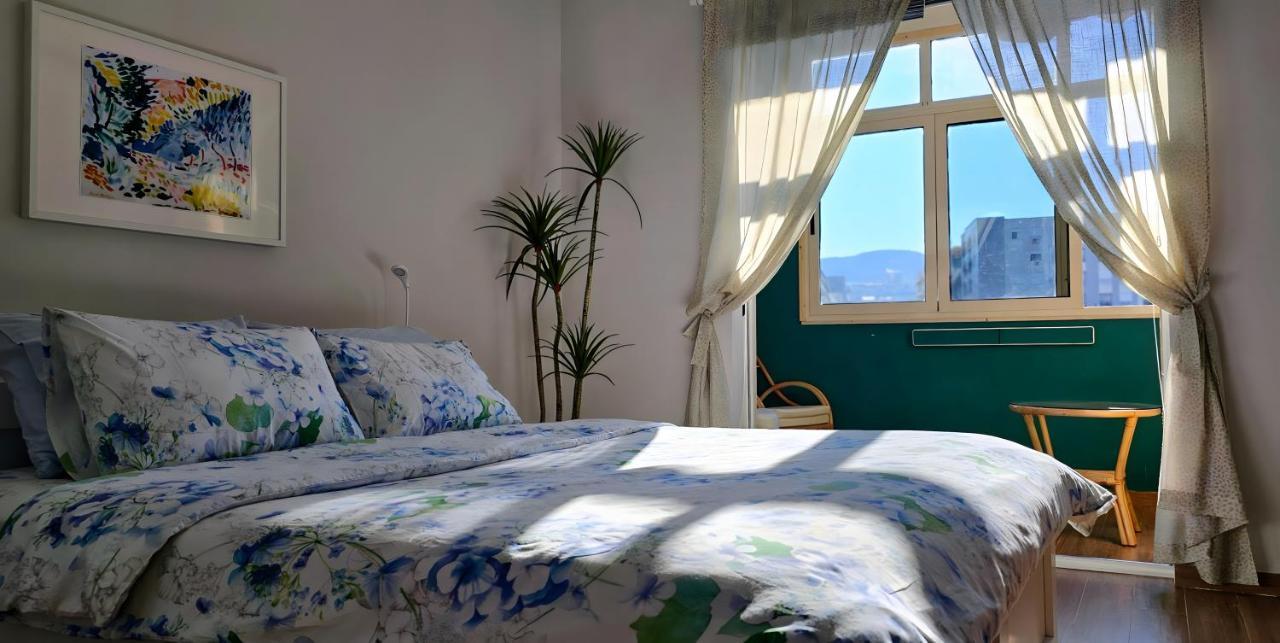 Nuci's Place 2, Sunny With Balcony Near Blloku * Tirana